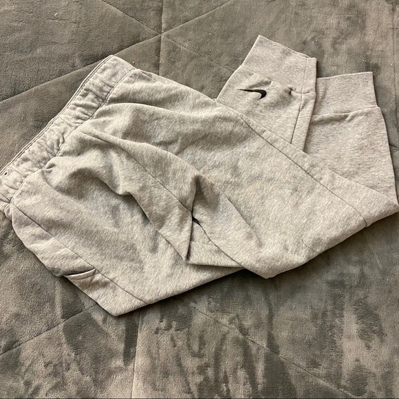 NIKE JOGGERS - Picture 2 of 4